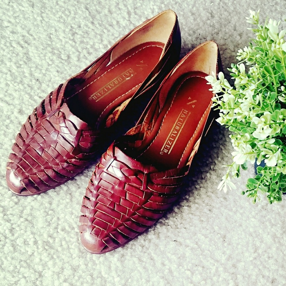 Brazilian leather Naturalizer size 7 loafers flats